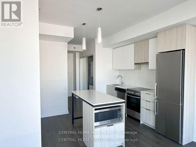 Photo - 203 College St Unit 806