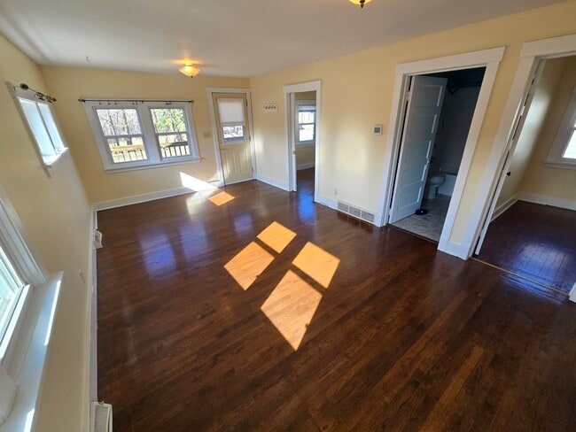 Photo - 1215 Fairway St