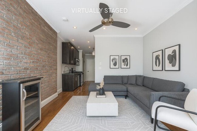Building Photo - 314 E 106th St Rental
