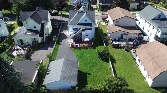 59 Hayes St Unit 2