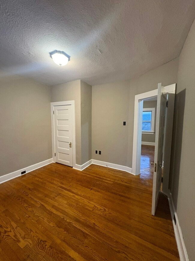 Photo - 509 Monroe Ave Unit 5 RR