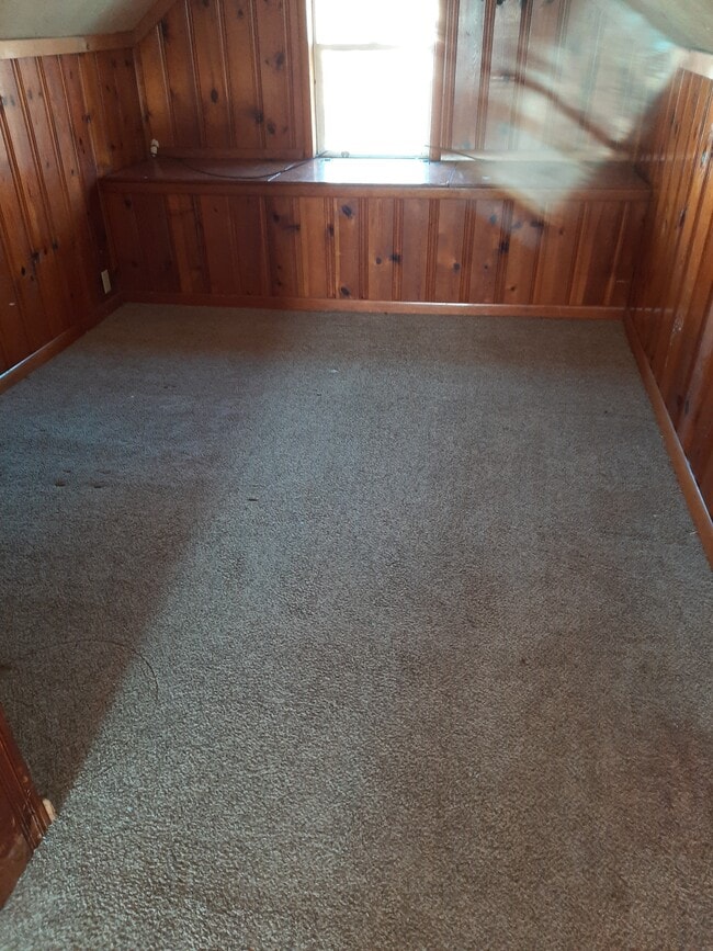 Photo - 110 E Burgess St