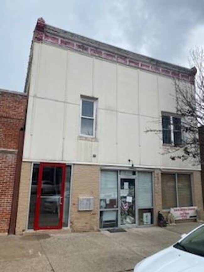 Building Photo - 117 W Main St Unit 2R