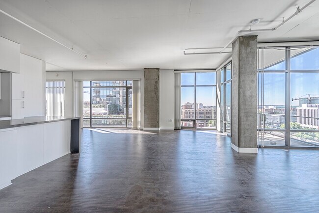 1111 S Grand Ave