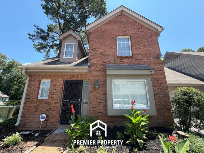 Building Photo - Charming 3BR/2.5BA High Point Area Home | 1,619 Sq Ft, Hardwood Floors & 2-Car Garage