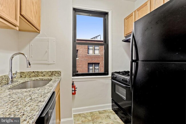 Photo - 1010 25th St NW Apartment Unit 711