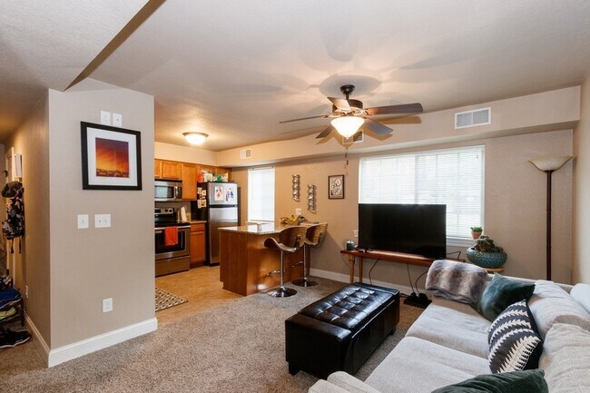 Photo - 104 Grandview Ct Unit 114
