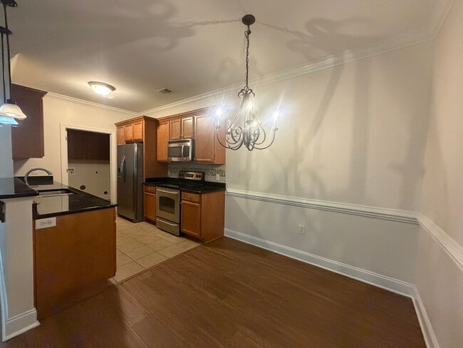 89-102 Gallery Dr.