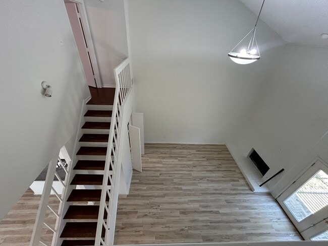 3712 Pulsar Dr