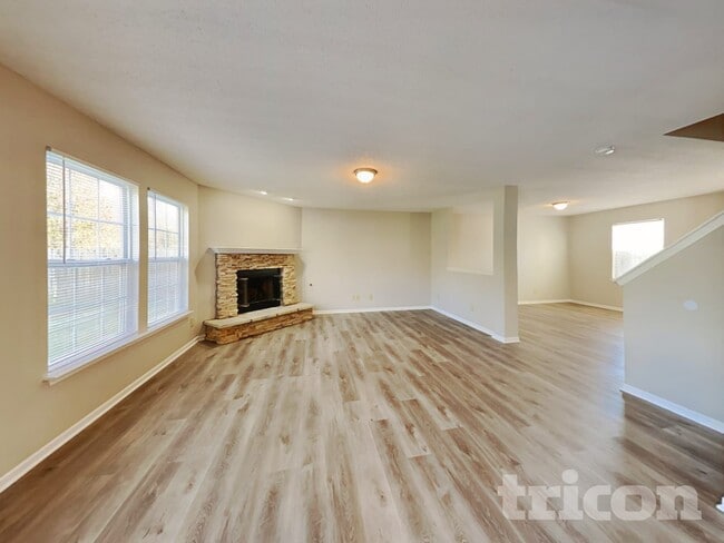 6219 Monteo Ln