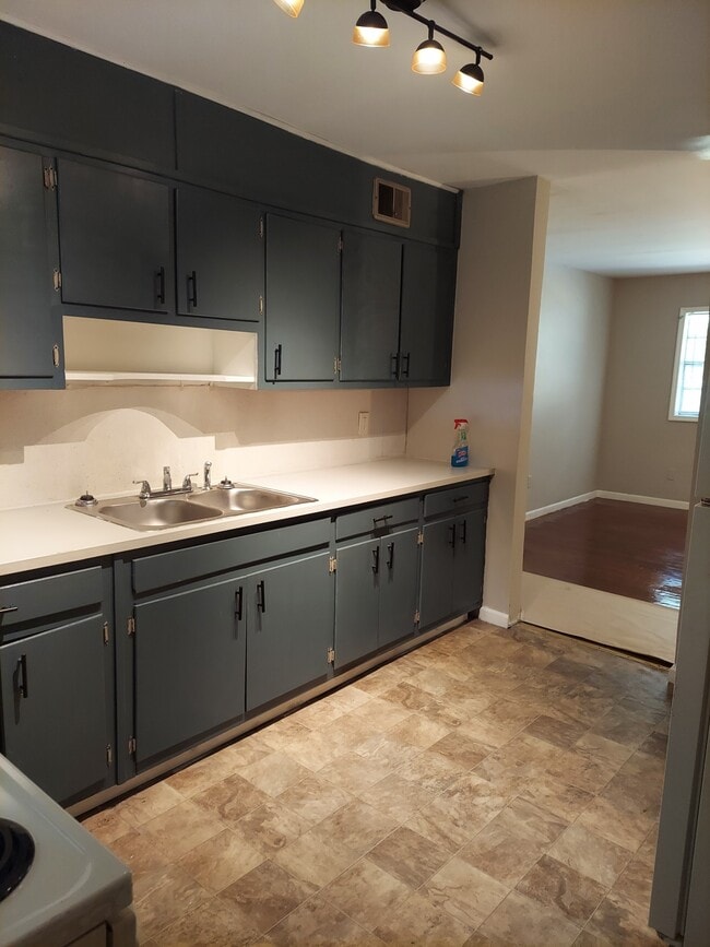 Building Photo - 245 Stafford St NW Unit A