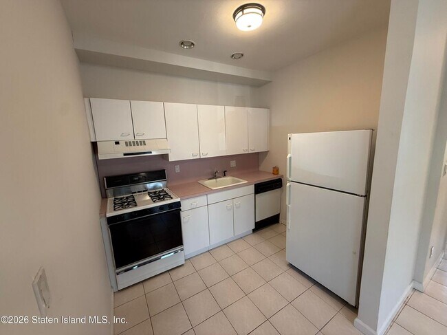 73 Aspinwall St Unit 2