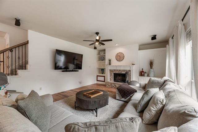 4104 Tiffany Dr