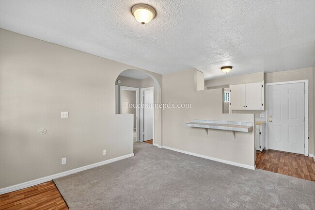 Photo - 7349 SE Evergreen St