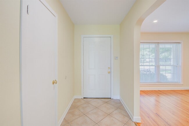 Photo - 8807 McAvoy Dr
