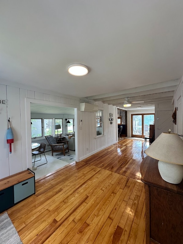 11 Lower Beach Rd