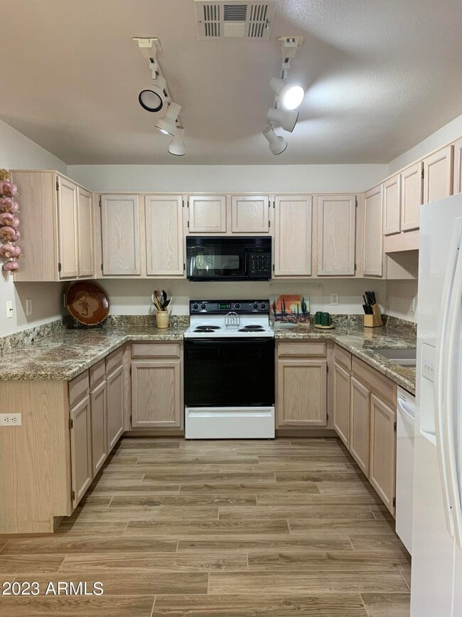 Photo - 15050 N Thompson Peak Pkwy