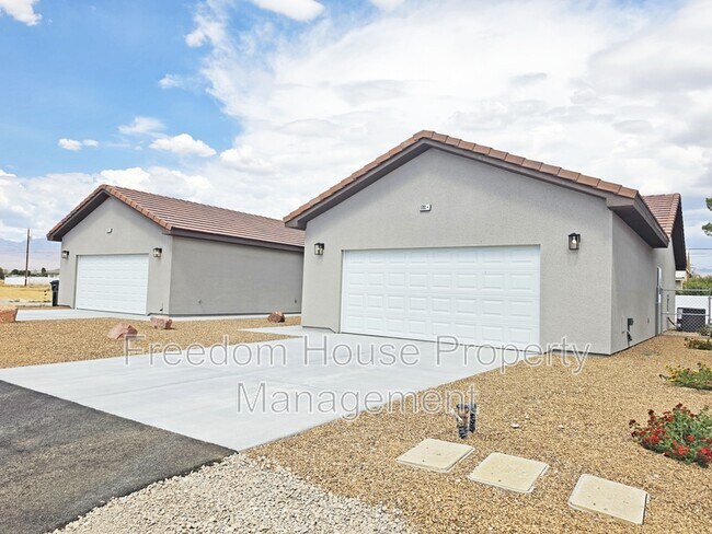 1701 Sycamore Ave