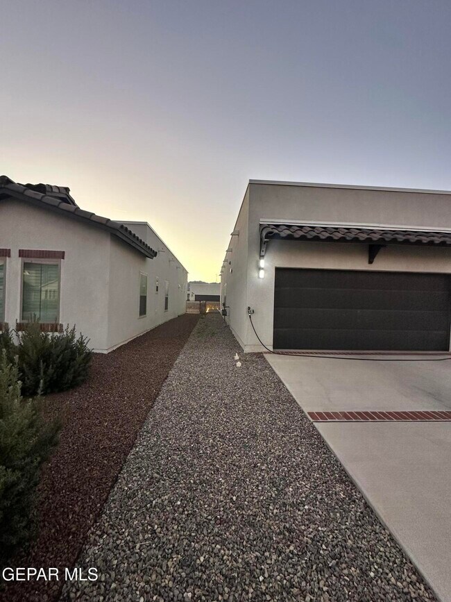 Photo - 10729 Deion Sanders Dr