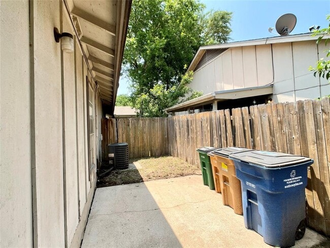 Photo - 2603 Brickford Cove