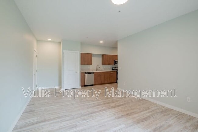 Photo - 13001 S Crompton Lane