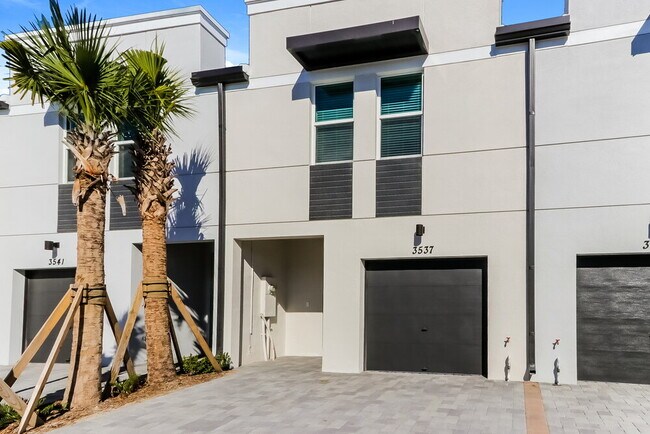 Photo - 3537 Joshua Tree St