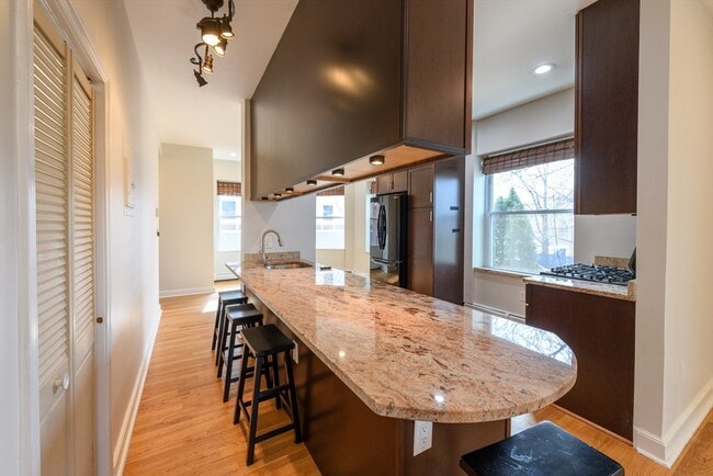 Photo - 87 Atherton St