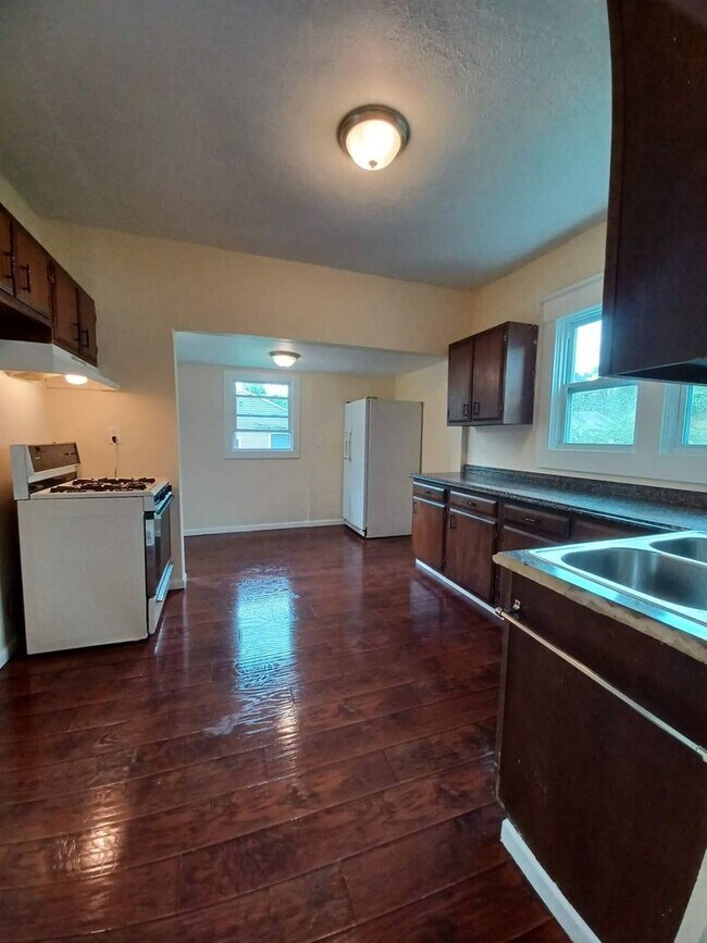 Photo - Home for Rent Northwest Rockford