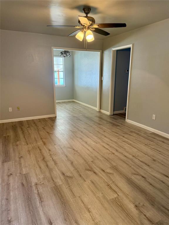 Photo - 800 N Markwell Ave