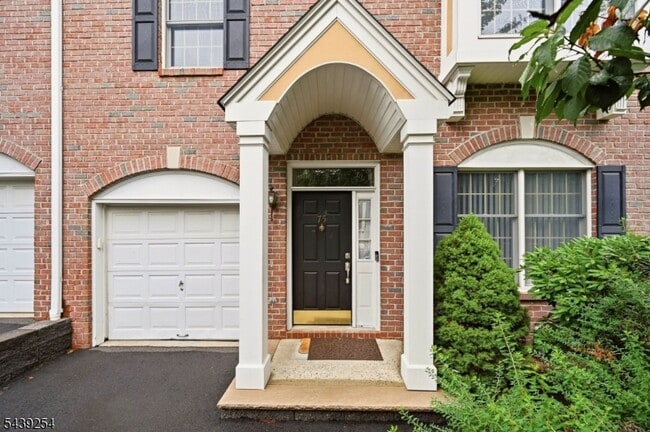 Photo - 75 Spring Hill Cir