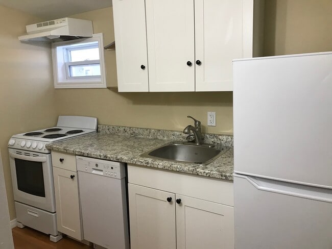 Building Photo - 106 Main St Unit 112B