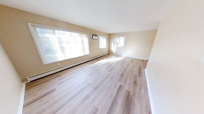 Photo - 725 Cedarwood Terrace Unit B