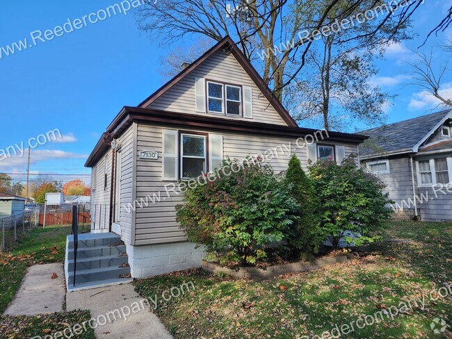 Building Photo - Spacious 4 bedroom 1 Bathroom house