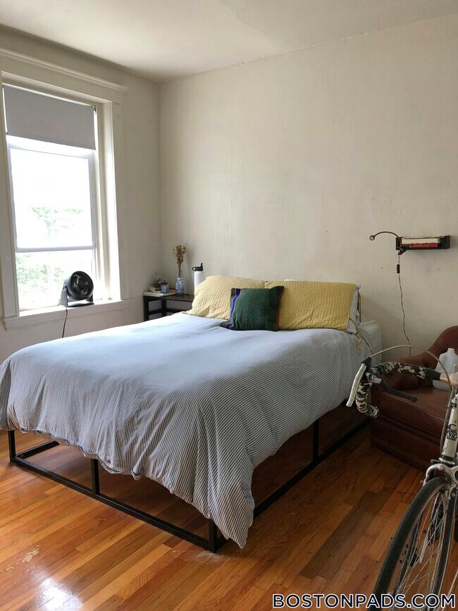 Photo - 25 Walbridge St Unit 16