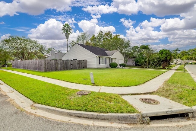 Photo - 118 Laurelwood Dr Casa