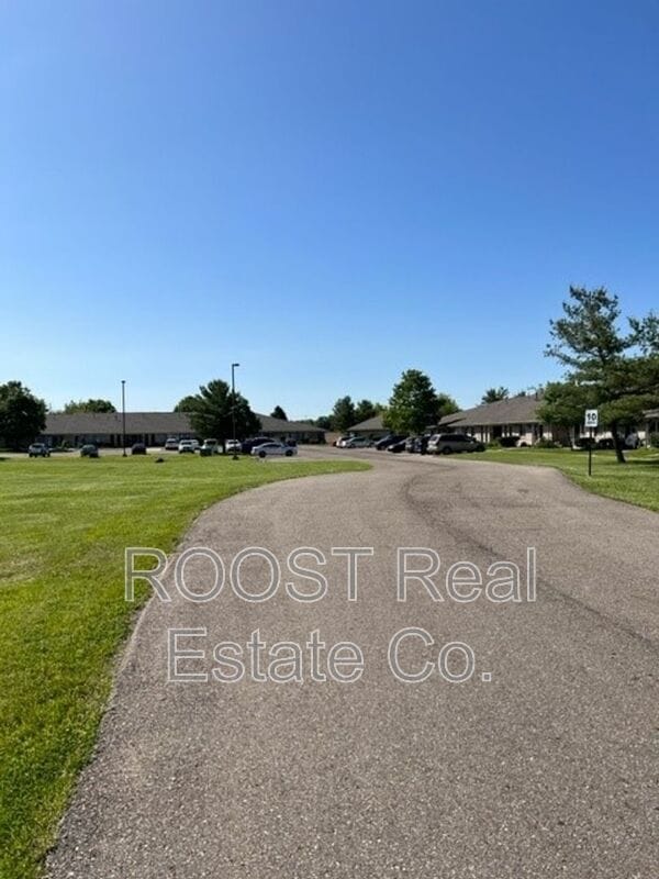 Photo - 339 Lewis B Moore Dr