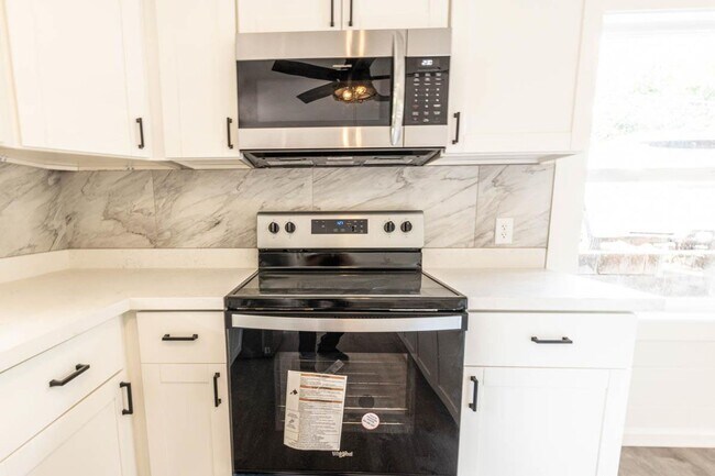 Photo - Mania Place Unit A