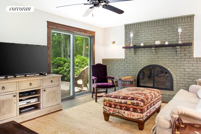 Photo - 38 Brander Pkwy