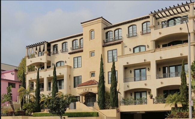 Photo - 1414 S Beverly Glen Blvd Condo Unit 204