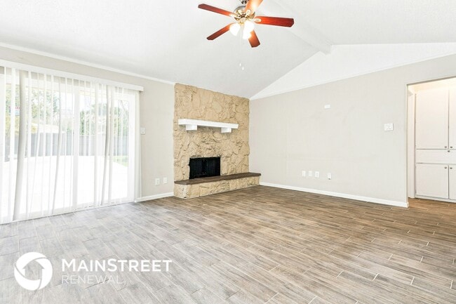 6440 Rebecca Ln