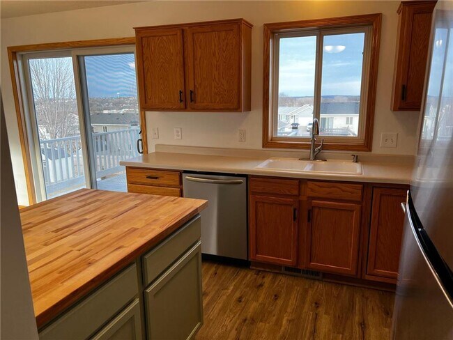 Photo - 5364 56th Ave NW