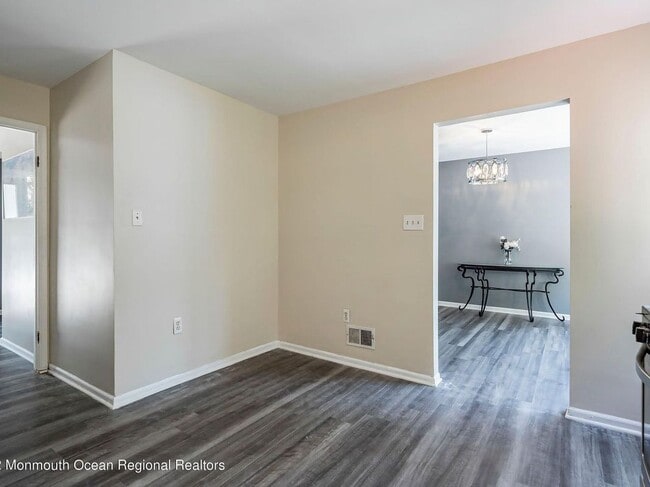 Photo - 19A Emerald Dr