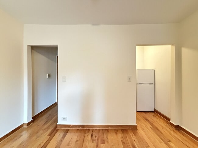 601 W Wellington Ave Unit J08W