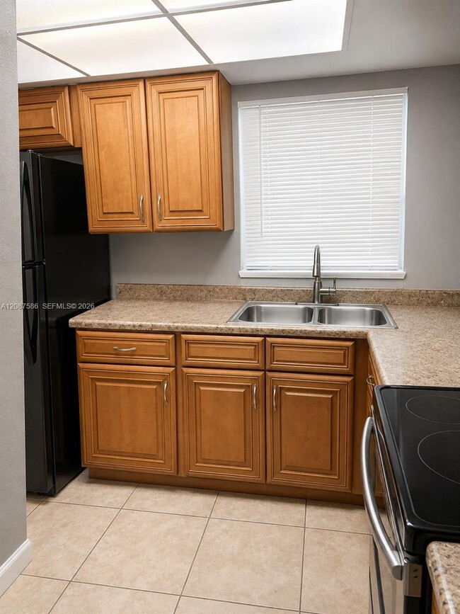 7830 SW 10th St Unit A