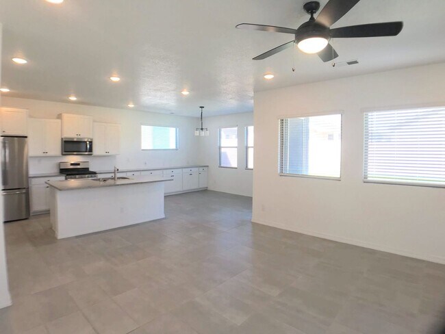 Photo - Gorgeous, Newer 3 bedroom in Los Lunas! Op...