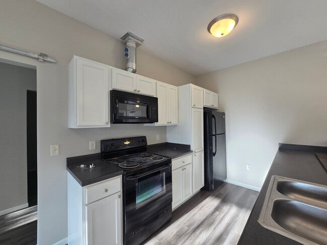 Oak Hill Apartments