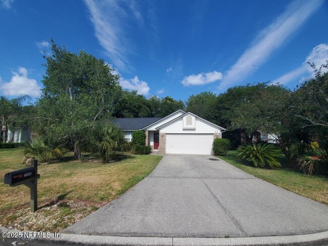 Building Photo - 2058 Forest Gate Dr E Rental