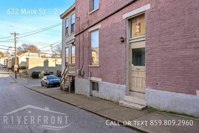 Photo - 622 Main St Unit 2