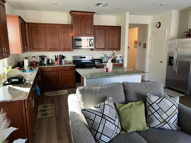 Photo - 10424 Skynyrd Way