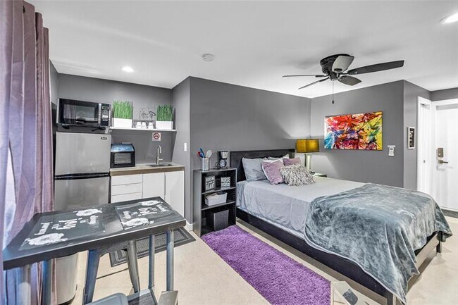 Photo - 1713 NE 11th St Unit B